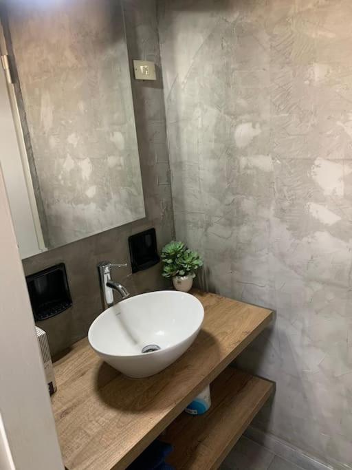 Milano Besana Rent House Apartman Kültér fotó